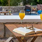 Rougemarin Heritage House With Private Pool Villa *