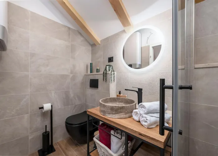 Rougemarin Heritage House With Private Pool Villa *