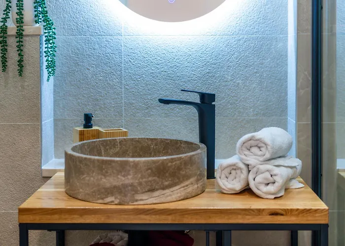 Rougemarin Heritage House With Private Pool *