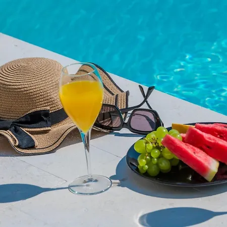 Rougemarin Heritage House With Private Pool Villa