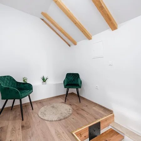 Rougemarin Heritage House With Private Pool Villa *