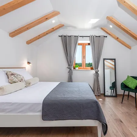 Rougemarin Heritage House With Private Pool *