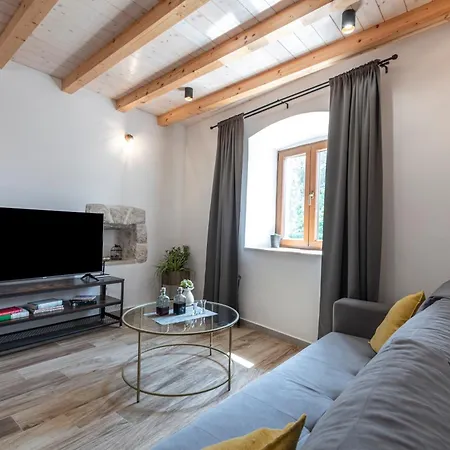 Rougemarin Heritage House With Private Pool