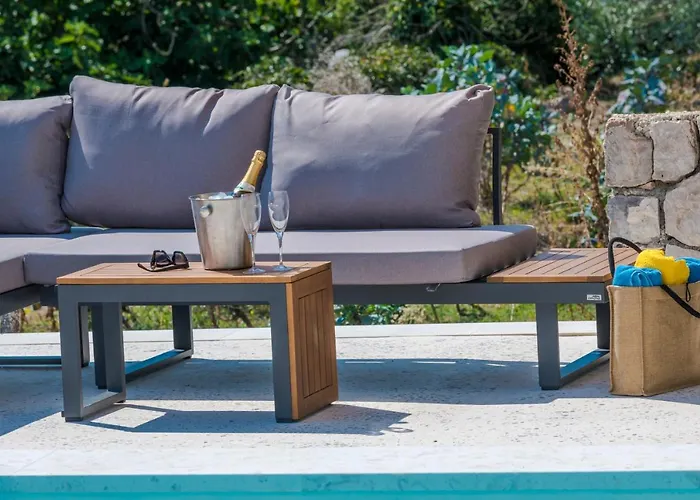 Rougemarin Heritage House With Private Pool *