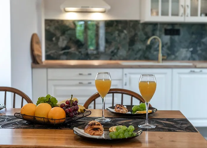 Rougemarin Heritage House With Private Pool