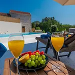Willa Rougemarin Heritage House With Private Pool